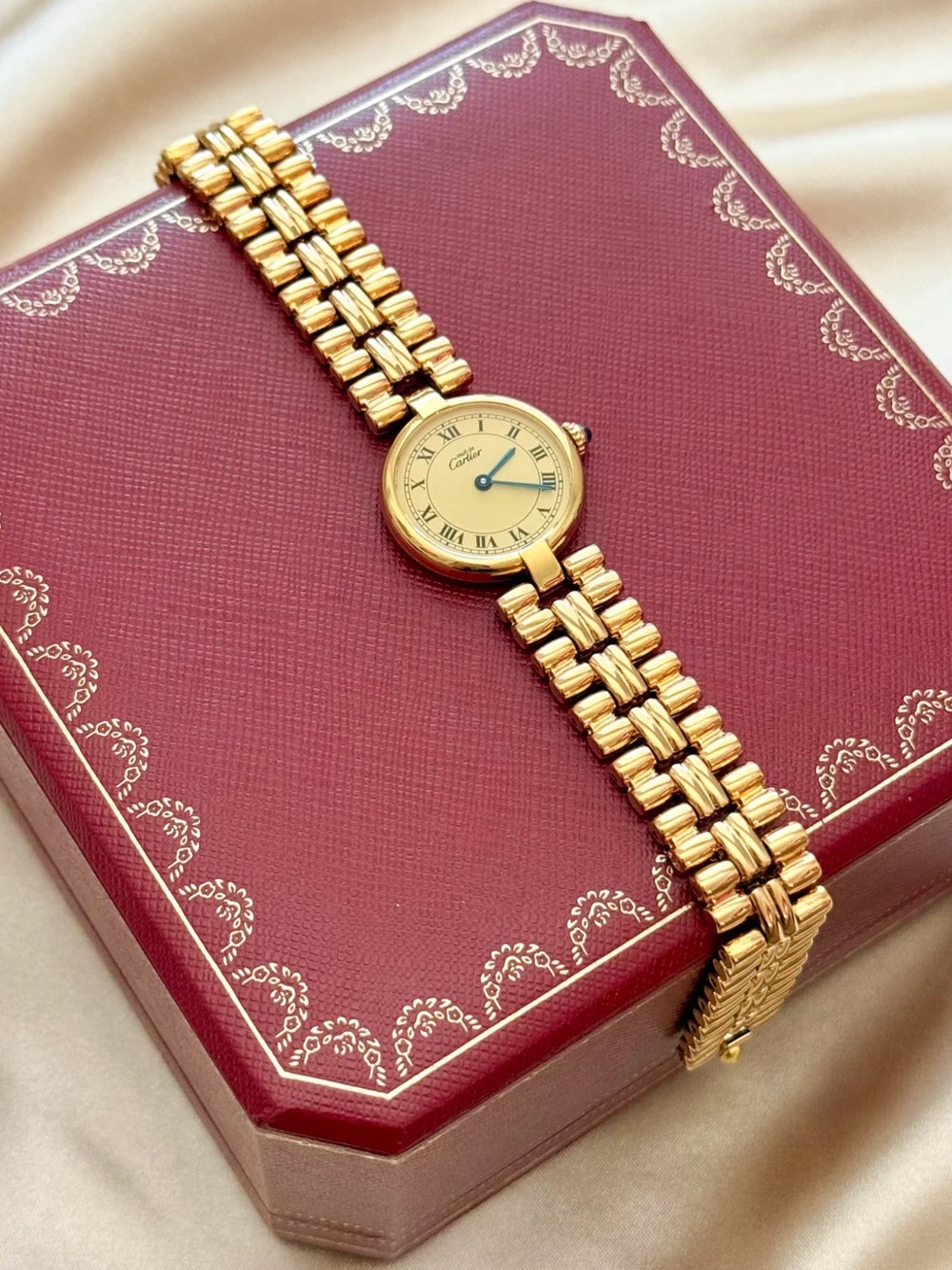 AUTHENTIC VINTAGE CARTIER GOLD WATCH - WITH BOX